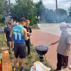 Skatepark, Jugendliche, Zelte, Grill